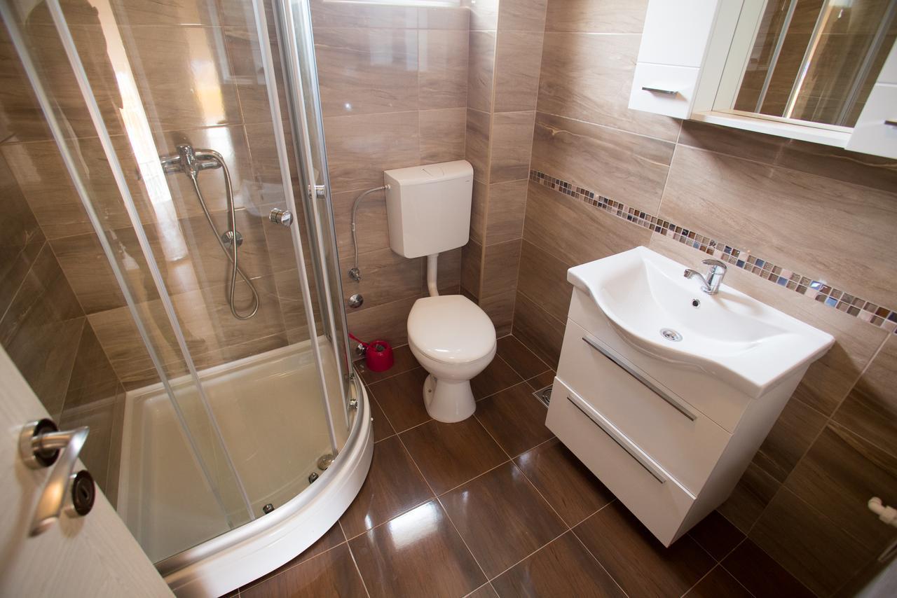 Petkovic Accommodation Tivat Exterior photo