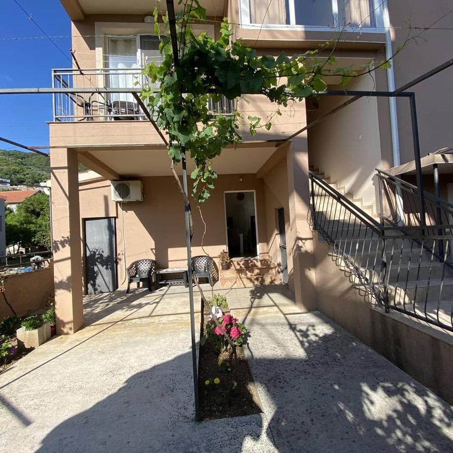 Petkovic Accommodation Tivat Exterior photo